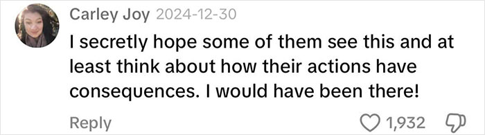 “It’s So Hard To Make Friends”: Woman Breaks Down After Throwing Lavish Party That No One Went To “It’s So Hard To Make Friends”: Woman Breaks Down After Throwing Lavish Party That No One Went To