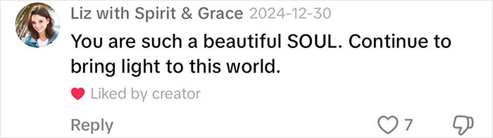 “It’s So Hard To Make Friends”: Woman Breaks Down After Throwing Lavish Party That No One Went To “It’s So Hard To Make Friends”: Woman Breaks Down After Throwing Lavish Party That No One Went To