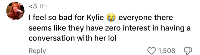 "Rude" Demi Moore Awkwardly Ignores Kylie Jenner After Golden Globes Win: "This Is Actually Sad" "Rude" Demi Moore Awkwardly Ignores Kylie Jenner After Golden Globes Win: "This Is Actually Sad"