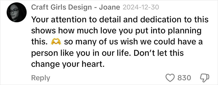 “It’s So Hard To Make Friends”: Woman Breaks Down After Throwing Lavish Party That No One Went To “It’s So Hard To Make Friends”: Woman Breaks Down After Throwing Lavish Party That No One Went To