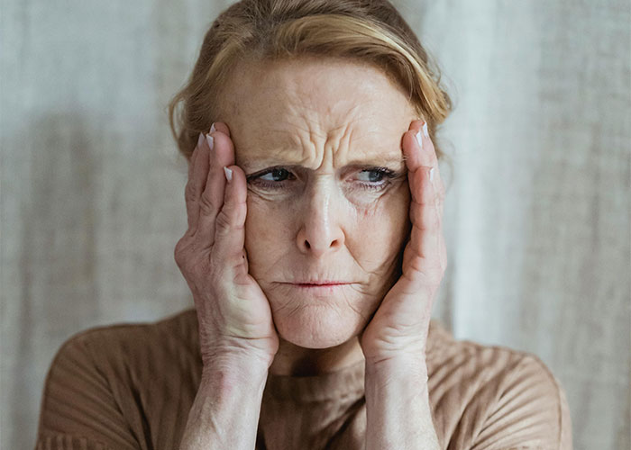 “People Do It All The Time”: Woman’s Fiery Comeback Shocks In-Laws As Her Degree Gets Belittled “People Do It All The Time”: Woman’s Fiery Comeback Shocks In-Laws As Her Degree Gets Belittled