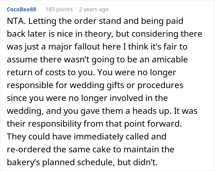 Reddit comment discussing canceled wedding cake order due to a fallout. Reddit comment discussing canceled wedding cake order due to a fallout.