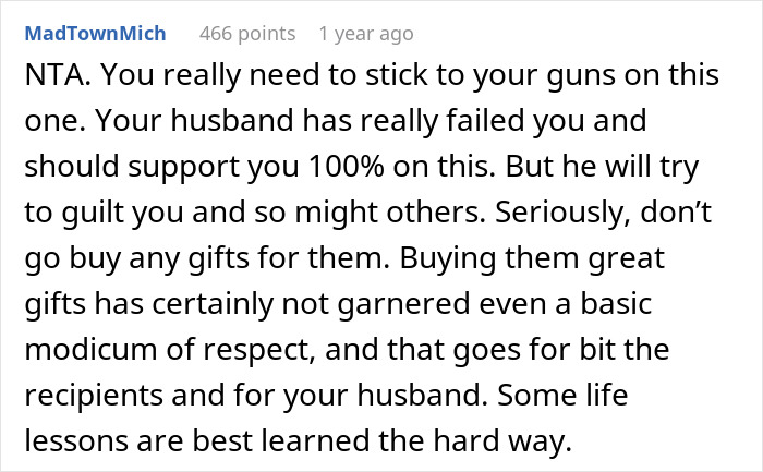 Woman Devastated After Adult Step-Kids Ruin Her Joy Of Gift-Giving, Decides To Step Away Woman Devastated After Adult Step-Kids Ruin Her Joy Of Gift-Giving, Decides To Step Away
