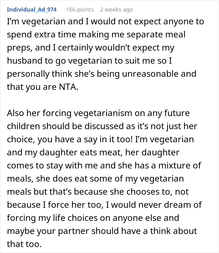 Vegetarian wife debates meal prep expectations in a Reddit comment thread on lifestyle choices. Vegetarian wife debates meal prep expectations in a Reddit comment thread on lifestyle choices.