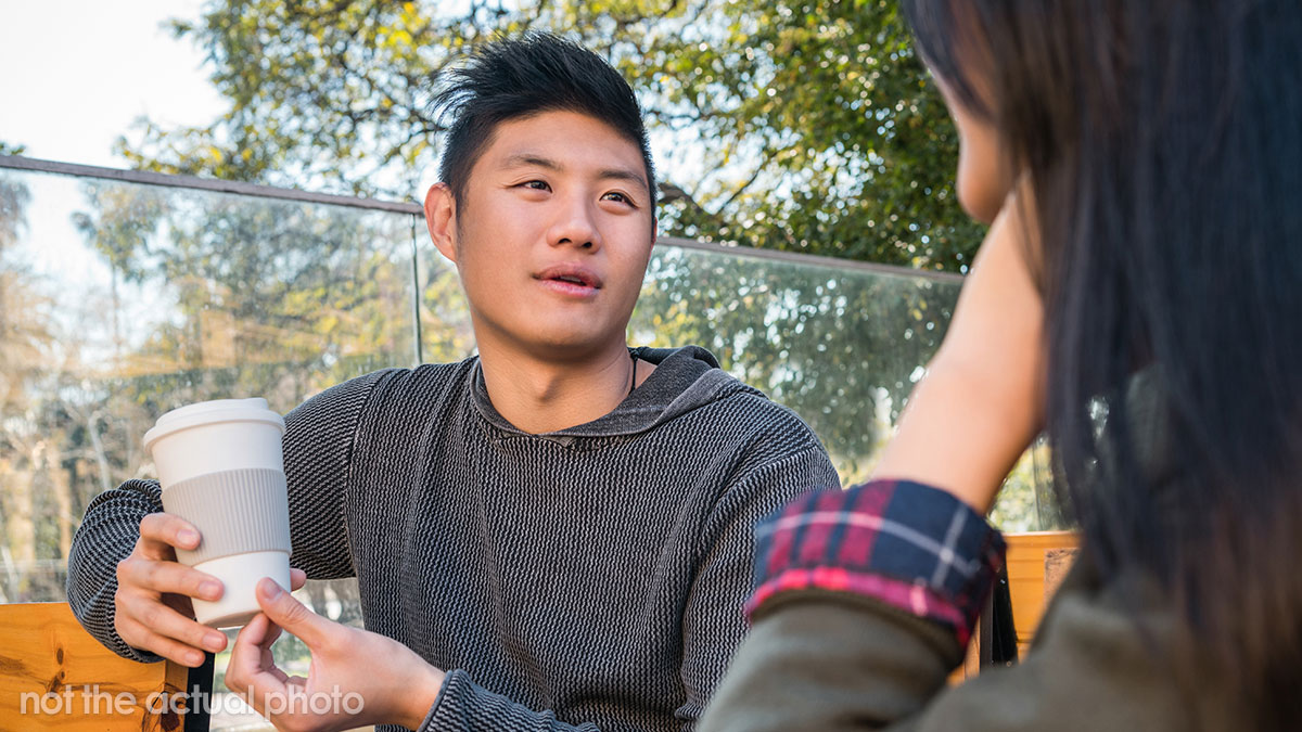 Woman Sees Her Date’s Home All Decorated With Japanese Culture, Leaves As Fast As She Can