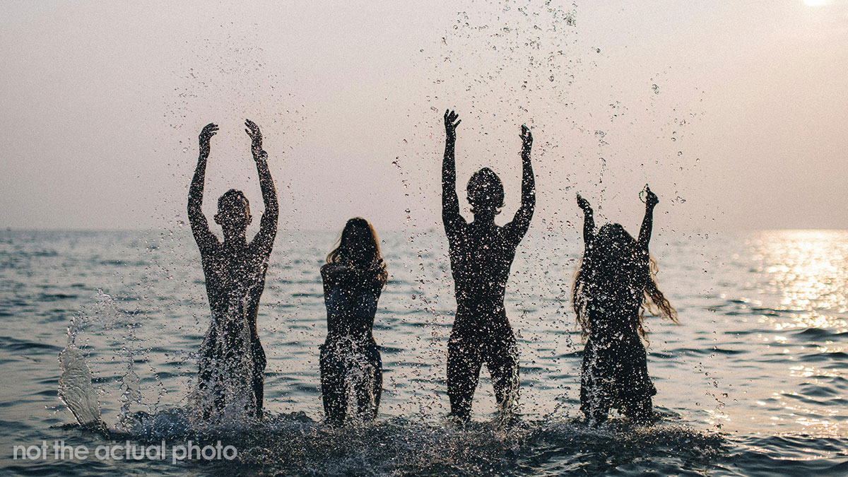 Woman Lets Daughter “Tag Along” On Friend’s International Trip, Gets Hit With Huge Bill Soon After