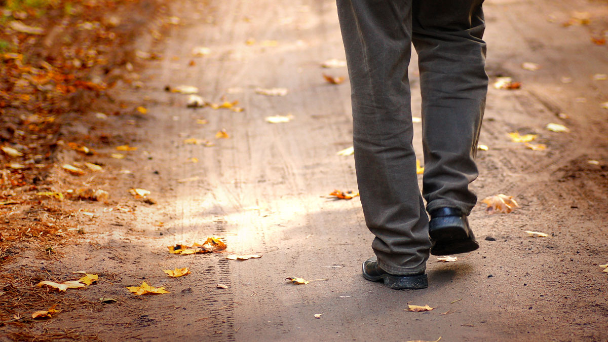 Guy Keeps Making Snarky Remarks Over Friend’s Home-Cooked Meal, Finally Gets Kicked Out By Host