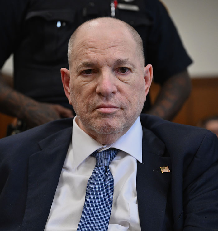 "I'm Horrified": People React To Neil Gaiman's Abuse Allegations As J.K. Rowling Speaks Out "I'm Horrified": People React To Neil Gaiman's Abuse Allegations As J.K. Rowling Speaks Out