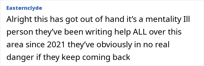 Text from a forum discussing mysterious "help" signs and conspiracy theories on Google Earth. Text from a forum discussing mysterious "help" signs and conspiracy theories on Google Earth.