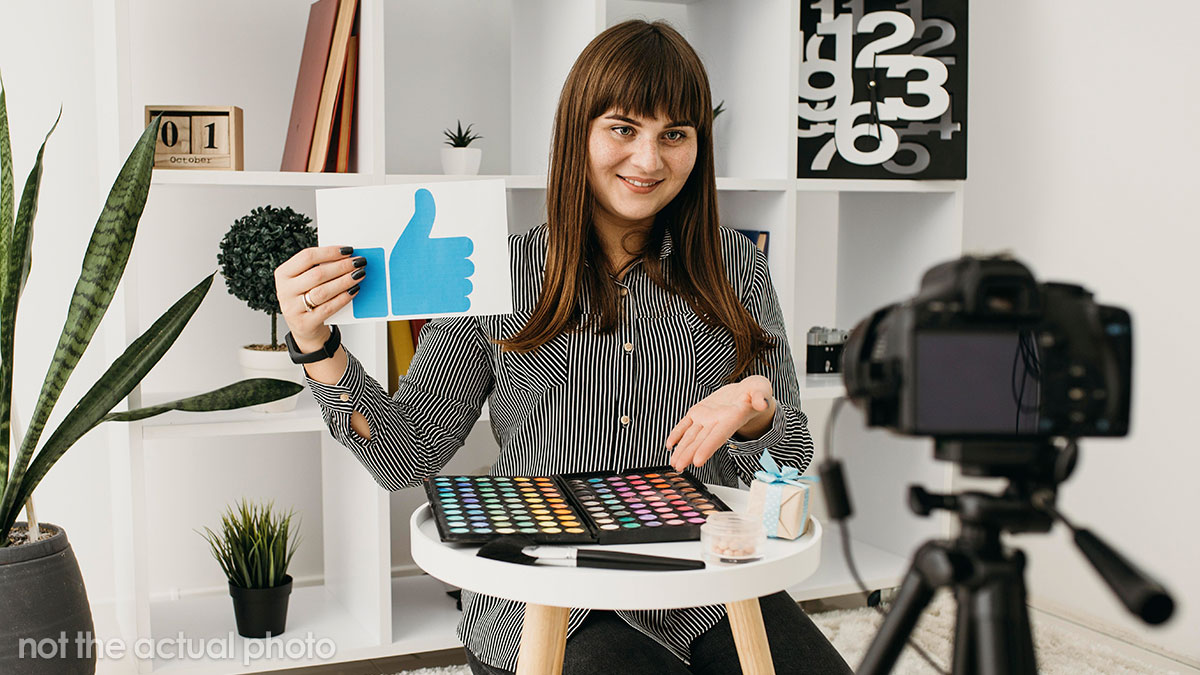 “Fraud Analyst”: 27 Incredible Work From Home Jobs That Pay Over $30 Per Hour