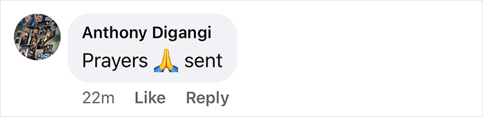 "Comment on social media with the text 'Prayers 🙏 sent' related to American Airlines plane crash. "Comment on social media with the text 'Prayers 🙏 sent' related to American Airlines plane crash.