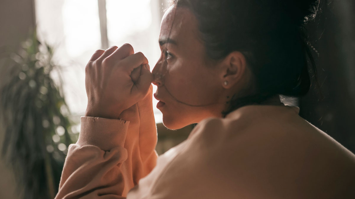 Man Abandons Wife In Crisis While MIL Hosts ‘Book Club’ In Their Home: ”I’m Losing My Mind”