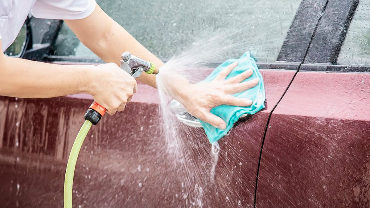 Woman Badgers Men Wearing Face Masks, Learns A Tough Lesson On Minding One’s Own Business