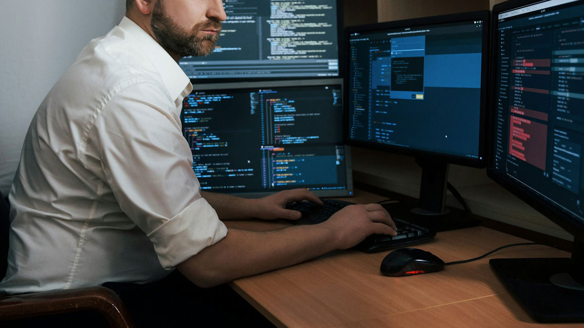 Person Uses AI To Apply To 1,000 Jobs While They’re Sleeping, Shares The Results They Woke Up To