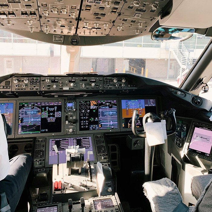 Cockpit view illustrating concerning practice at civilian airports, highlighted by a former pilot. Cockpit view illustrating concerning practice at civilian airports, highlighted by a former pilot.
