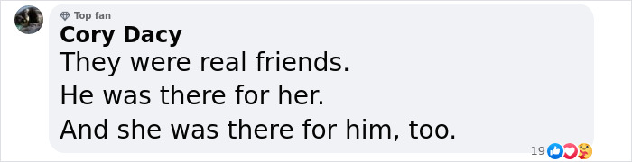 “Timing Is Everything”: Lisa Kudrow Finds Note Left By Matthew Perry Inside ‘Friends’ Cookie Jar “Timing Is Everything”: Lisa Kudrow Finds Note Left By Matthew Perry Inside ‘Friends’ Cookie Jar