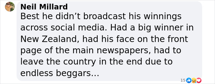 Text message discussing lottery winner's decision to stay private after winning £7.5M. Text message discussing lottery winner's decision to stay private after winning £7.5M.