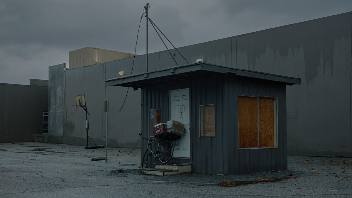 “Fading”: The Quiet Poetry Of Suburban Disconnection By Mischa Lluch (20 Pics)