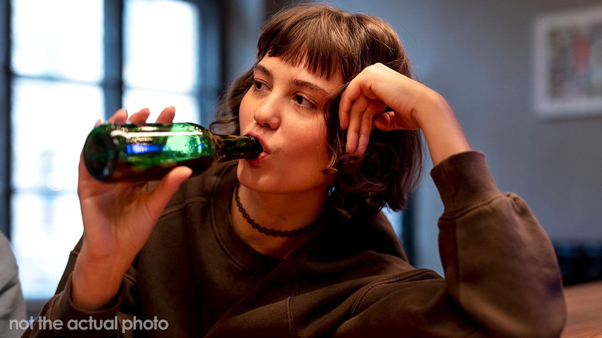 “Find Your Own Way Home”: Boyfriend Refuses To Pick Up Drunk Girlfriend At 1AM After She Lied