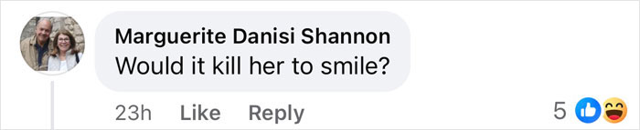 Facebook comment about White House portrait receives five likes, speaks on expression. Facebook comment about White House portrait receives five likes, speaks on expression.