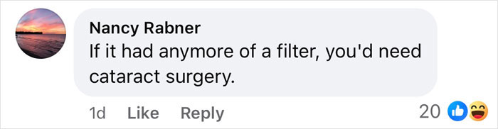 Commentary on portrait, suggesting heavy filters, referencing freelance magician style criticism. Commentary on portrait, suggesting heavy filters, referencing freelance magician style criticism.