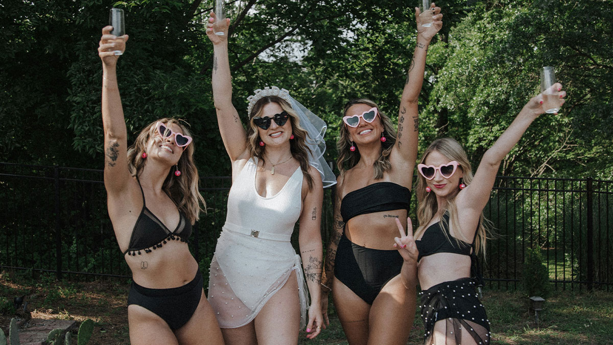 “A One-Time Event”: Bridesmaid Asks If She’s A Jerk For Choosing Husband Over Bride