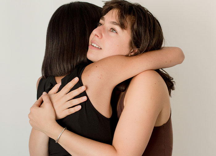 “A One-Time Event”: Bridesmaid Asks If She’s A Jerk For Choosing Husband Over Bride “A One-Time Event”: Bridesmaid Asks If She’s A Jerk For Choosing Husband Over Bride