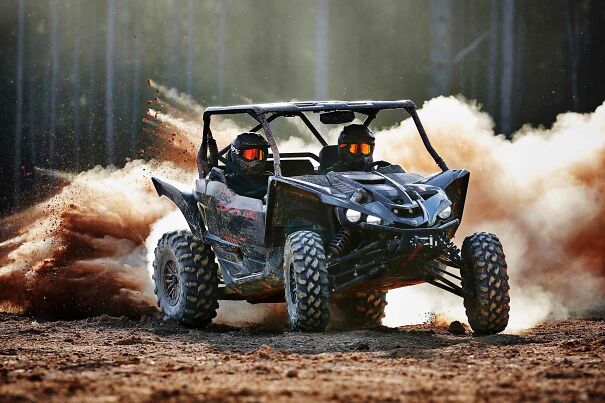 001-2022-Yamaha-YXZ1000R-SS-XT-R-action-lede-photo.jpg