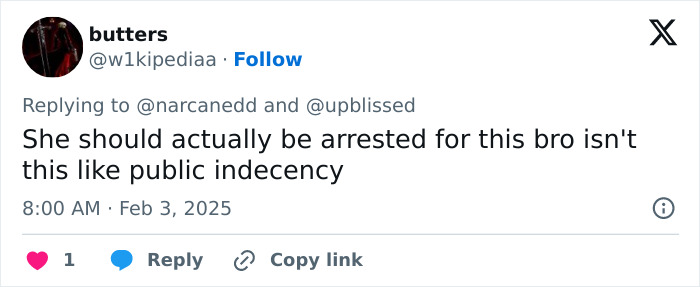 Social media post discussing Bianca Censori's Grammys red carpet outfit with strong reaction. Social media post discussing Bianca Censori's Grammys red carpet outfit with strong reaction.