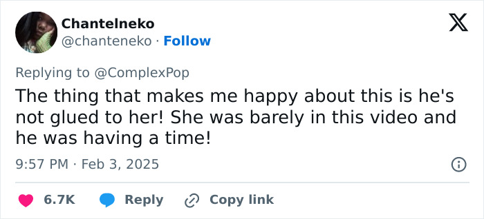 Tweet about Tom Holland enjoying time without Zendaya at a family party, gaining over 6.7K likes. Tweet about Tom Holland enjoying time without Zendaya at a family party, gaining over 6.7K likes.