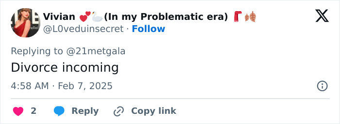 Tweet by user expressing concern with the phrase "Divorce incoming" about Justin Bieber's situation. Tweet by user expressing concern with the phrase "Divorce incoming" about Justin Bieber's situation.