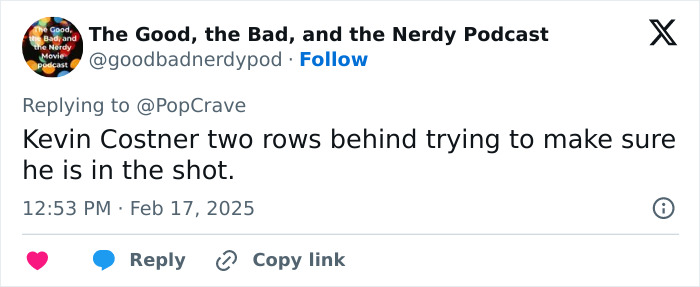 Tweet about Kevin Costner's reaction, referencing seating at an event. Tweet about Kevin Costner's reaction, referencing seating at an event.