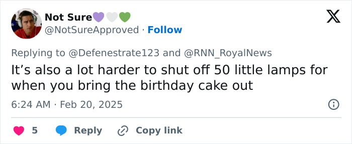 Tweet criticizing Meghan Markle's advice on kids' parties, mentioning birthday cake and lamps. Tweet criticizing Meghan Markle's advice on kids' parties, mentioning birthday cake and lamps.
