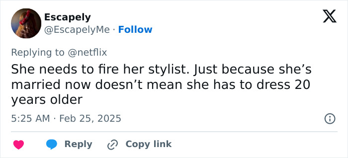 Tweet criticizing a stylist, mentioning Millie Bobby Brown's look at an event. Tweet criticizing a stylist, mentioning Millie Bobby Brown's look at an event.