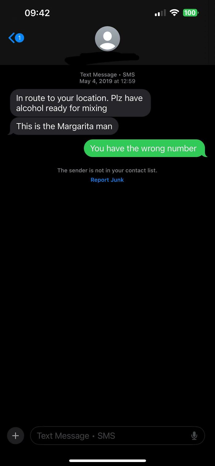Text message conversation with a hilariously unhinged wrong number about margaritas and alcohol readiness.