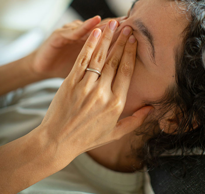 Wife Discovers Husband’s “Game” With Coworkers, Can’t Even Look At Him Anymore Wife Discovers Husband’s “Game” With Coworkers, Can’t Even Look At Him Anymore