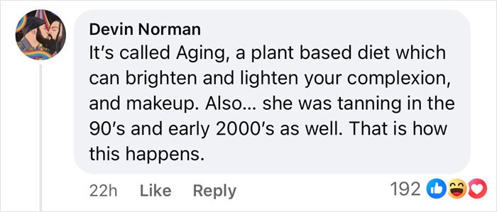 Comment discussing Beyoncé's lighter skin tone, mentioning aging, diet, and makeup as reasons for complexion changes. Comment discussing Beyoncé's lighter skin tone, mentioning aging, diet, and makeup as reasons for complexion changes.