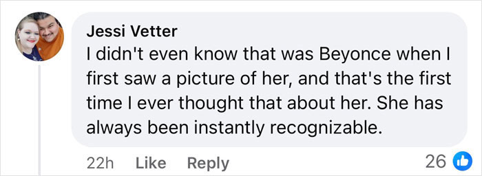 Comment discussing Beyoncé's skin tone and recognition at a public event. Comment discussing Beyoncé's skin tone and recognition at a public event.