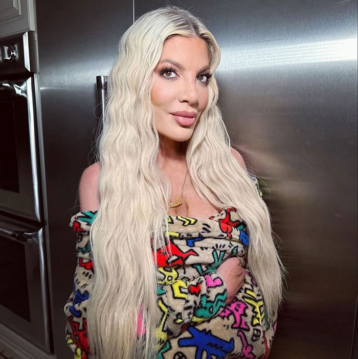 Tori Spelling’s Parenting Under Fire After Massage From 7YO Son: “Kids Need To Be Taken Away” Tori Spelling’s Parenting Under Fire After Massage From 7YO Son: “Kids Need To Be Taken Away”