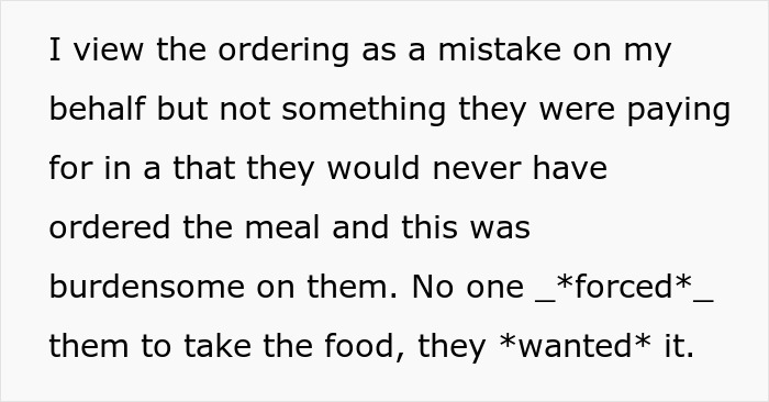 Text discussing a woman's view on a meal payment disagreement with friends. Text discussing a woman's view on a meal payment disagreement with friends.