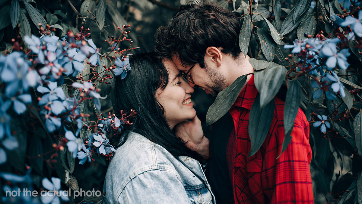 Man’s Friend Starts Acting Like A Creep, GF Is Horrified After Learning He May Be Her Online Stalker