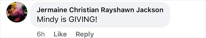 Comment praising Mindy Kaling's stunning appearance. Comment praising Mindy Kaling's stunning appearance.