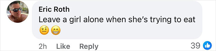 Comment about Tyra Banks eating, with two playful emojis and 39 likes. Comment about Tyra Banks eating, with two playful emojis and 39 likes.