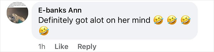 Comment mentioning Tyra Banks with emojis and a humorous tone. Comment mentioning Tyra Banks with emojis and a humorous tone.