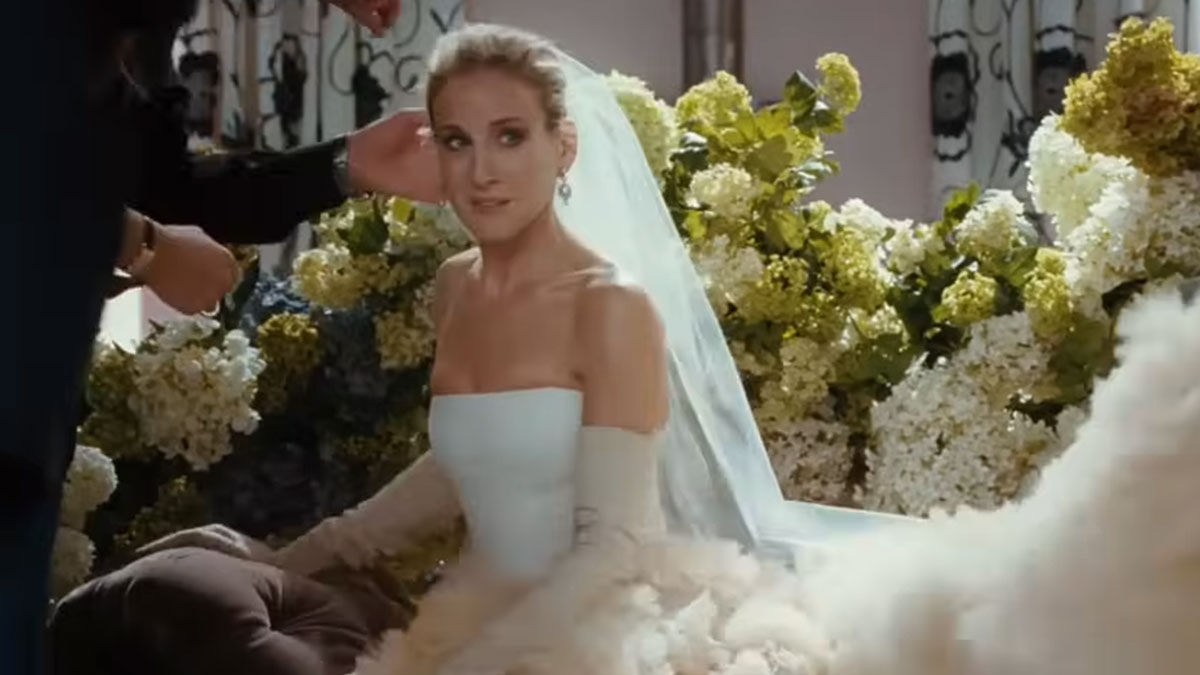 Woman Picks Up Rare Dress From Famous Film For A Steal, Plans On Selling It To Pay For Her Divorce