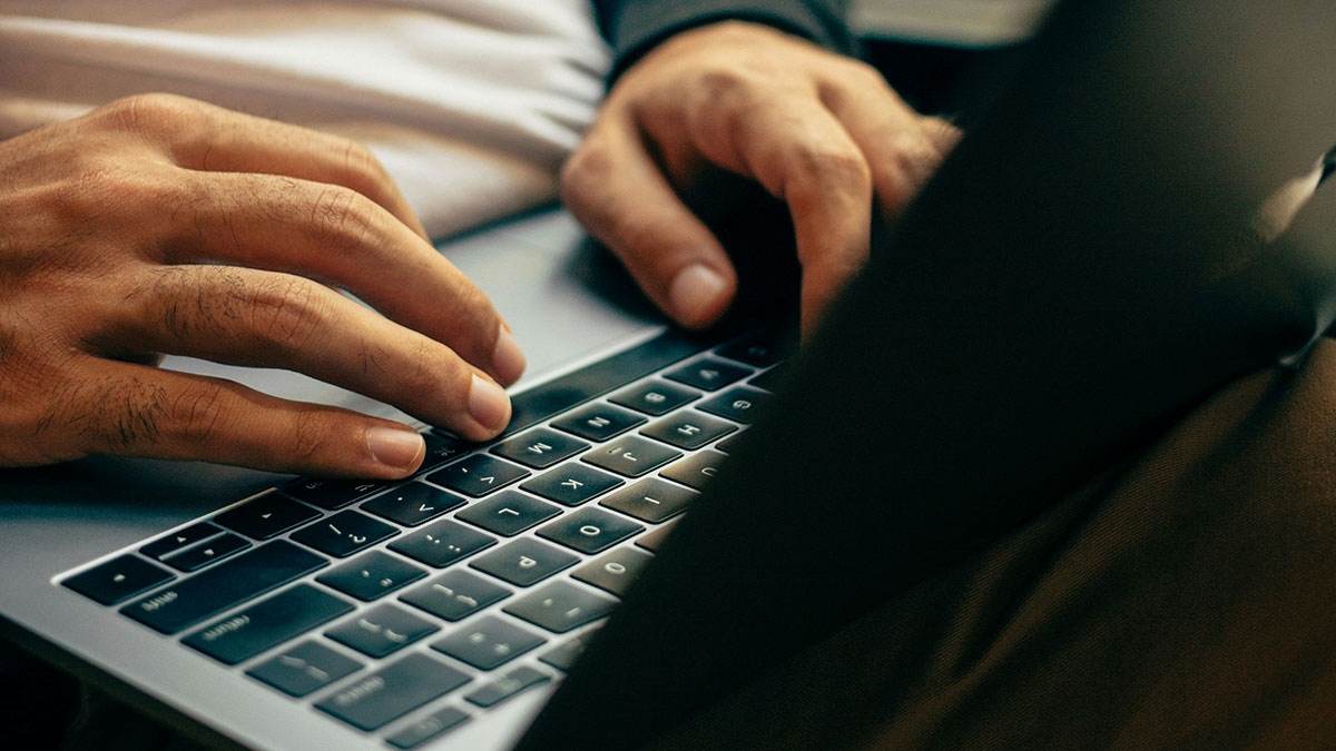 Client Doesn’t Pay, Guy Spends Almost Every Day Of 8 Years Getting Revenge