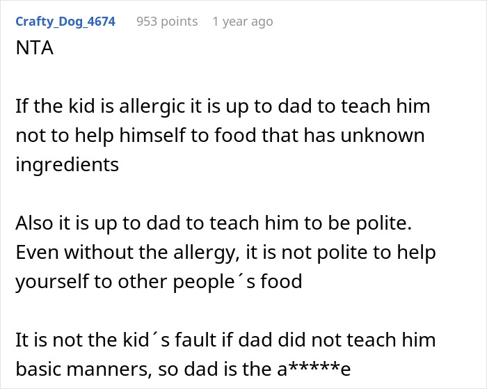 Reddit comment criticizing a dad for not teaching his allergic child manners regarding food. Reddit comment criticizing a dad for not teaching his allergic child manners regarding food.