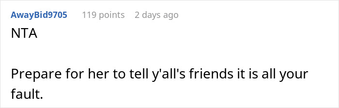 Reddit comment discussing blame after girlfriend didn't pass probation due to tardiness. Reddit comment discussing blame after girlfriend didn't pass probation due to tardiness.