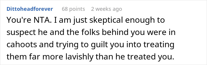 Reddit comment discussing a customer's response to ending a "pay it forward" chain. Reddit comment discussing a customer's response to ending a "pay it forward" chain.