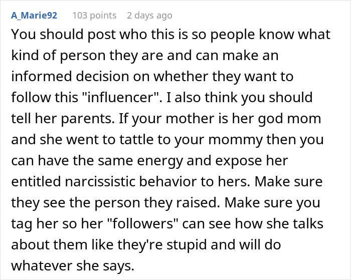 Reddit user advises exposing influencer demanding free painting and cash, highlighting entitled behavior. Reddit user advises exposing influencer demanding free painting and cash, highlighting entitled behavior.